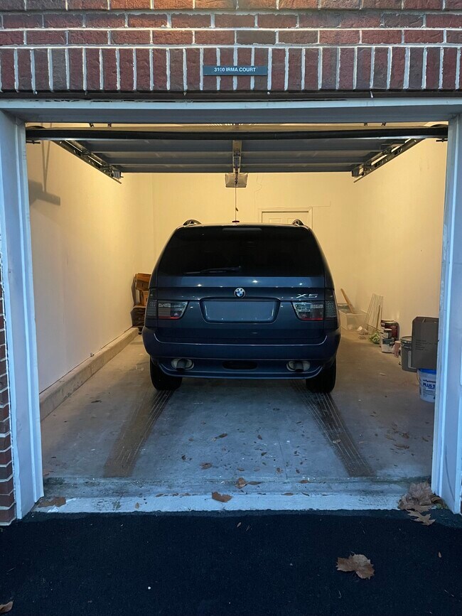 Building Photo - 3100 Irma Ct