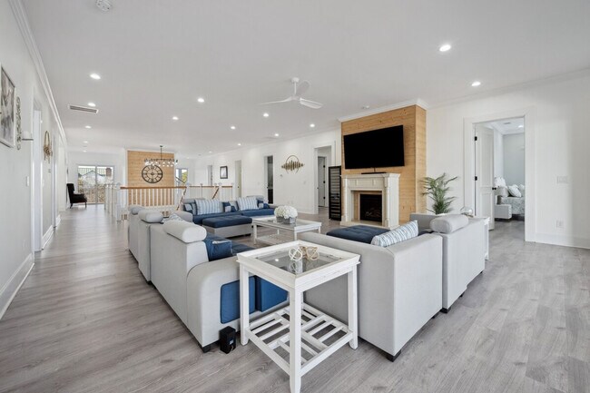 Building Photo - 509 Debordieu Blvd