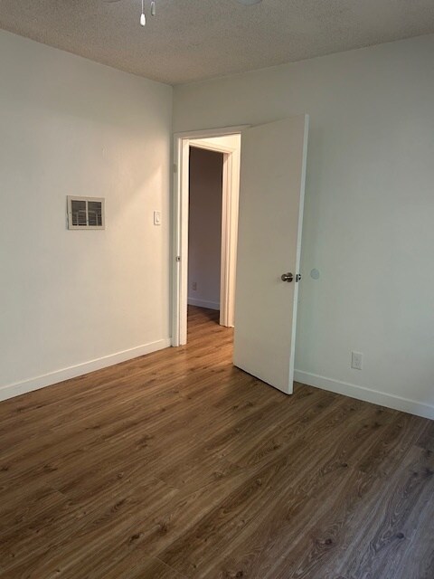 Building Photo - 1242 N Westmoreland Ave