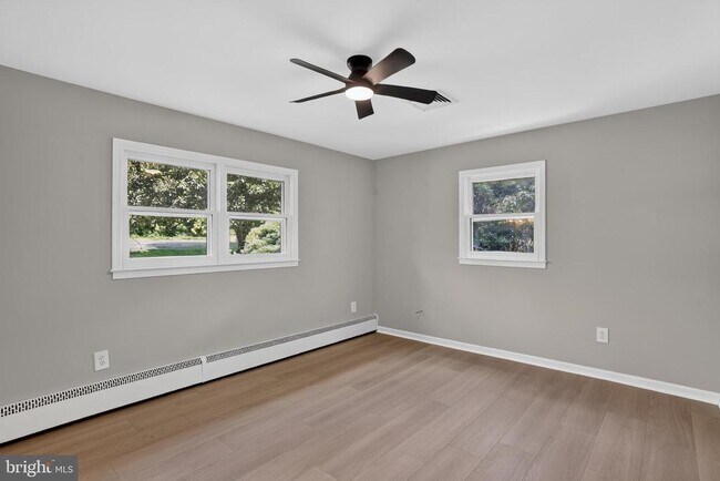 Building Photo - 6104 St John Dr