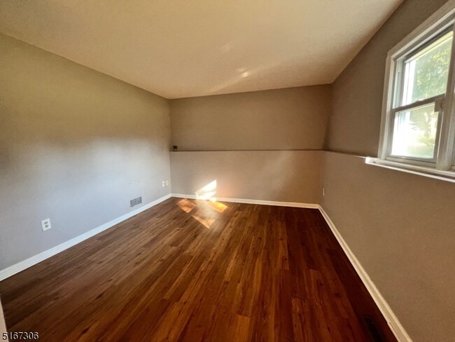 Building Photo - 36 Cortright Rd
