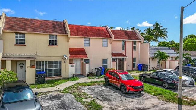 Primary Photo - 1379 Seaview