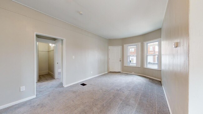 Building Photo - 5001 Denison Ave