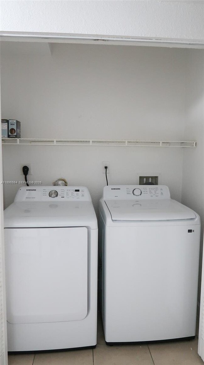 Building Photo - 3109 NW 64th St