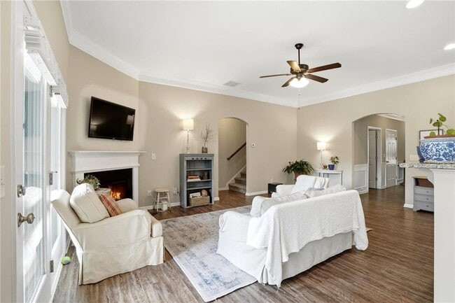 Building Photo - 318 Argyle Ct