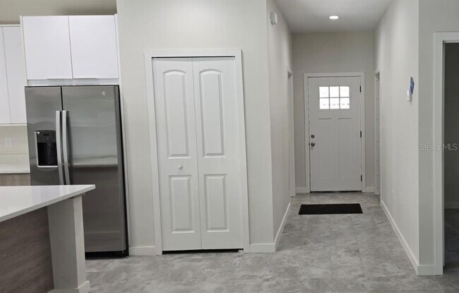 Building Photo - 13911 Ginger Creek Blvd