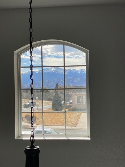 Building Photo - 9225 Gingerhill Ct