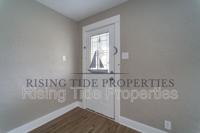 Building Photo - 1238 Colwick Dr
