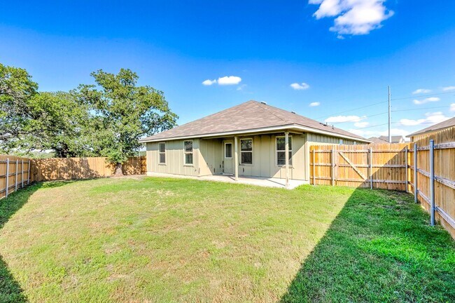 Building Photo - 4003 Arafel Ln