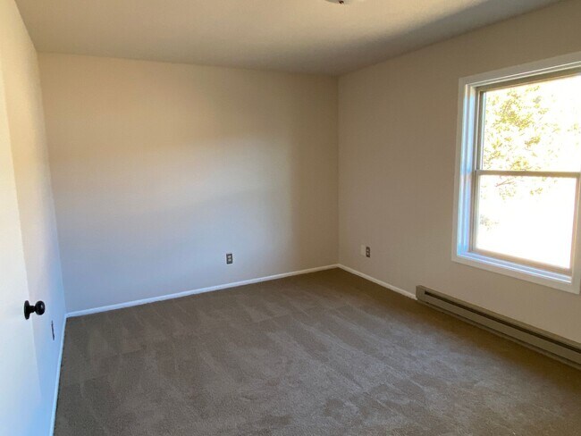 Building Photo - 3 Bedroom, 2 Bathroom Home in Edgewood, NM