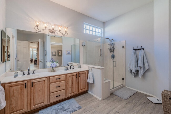 Building Photo - 80571 Hoylake Dr