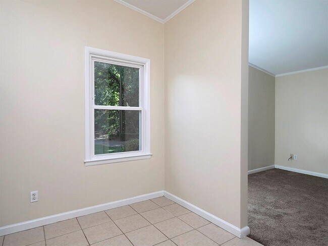 Building Photo - 4340 Hanfred Ln