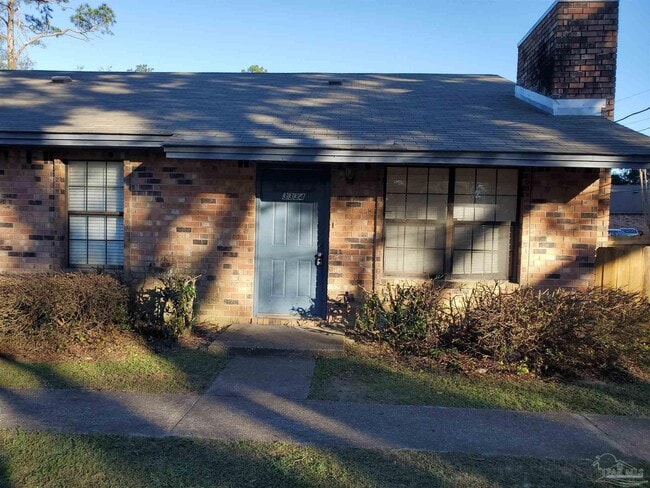 Primary Photo - 3334 Pine Forest Rd
