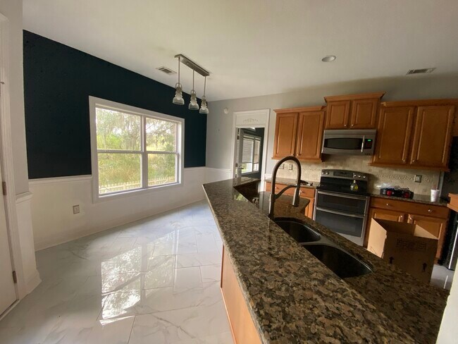 Building Photo - 128 Mosswood Dr