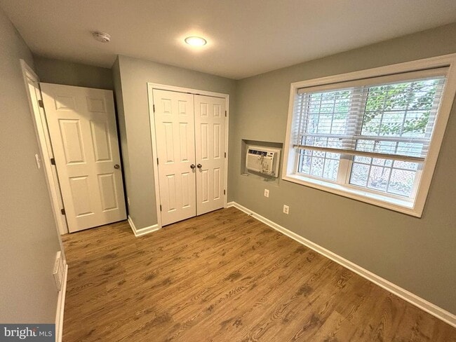 Building Photo - 3512 Gunston Rd