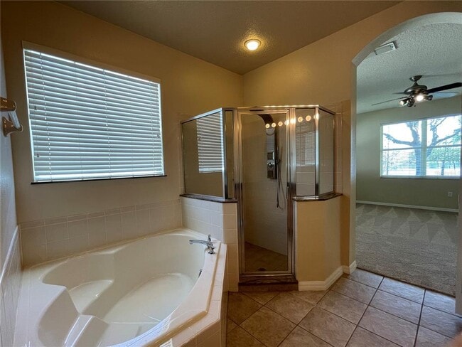 Building Photo - 13826 Amelia Pond Dr
