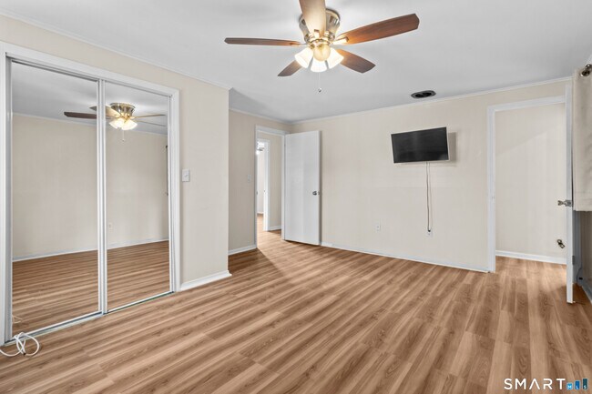 Building Photo - 92 Hilldale Rd