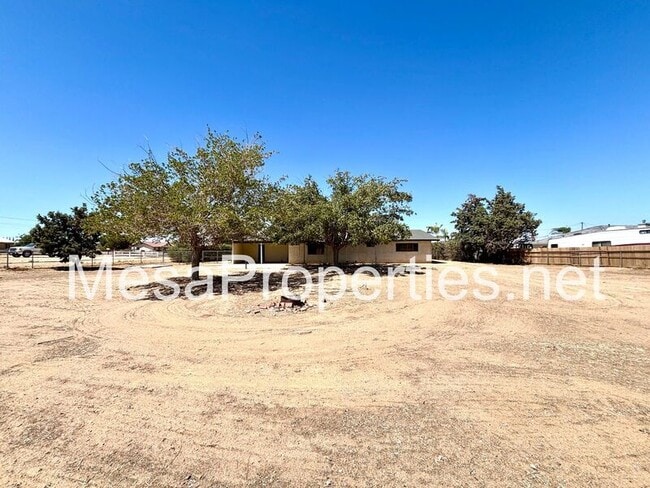 Building Photo - 15019 Spruce St