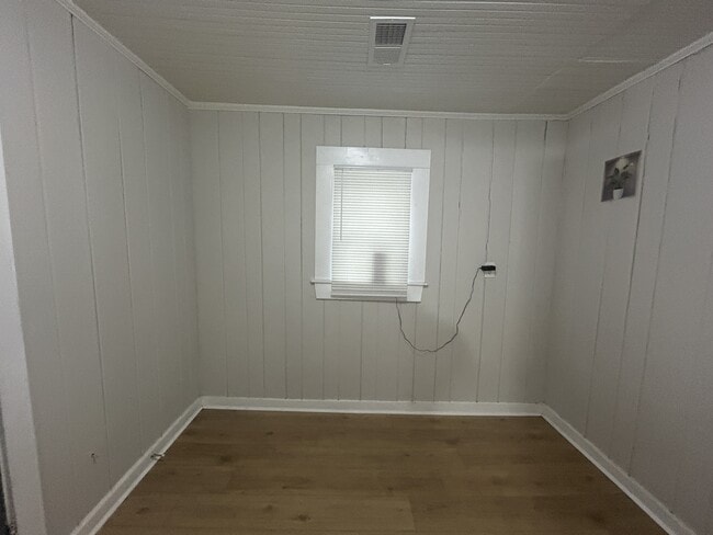 Building Photo - 3576 Fuller Rd