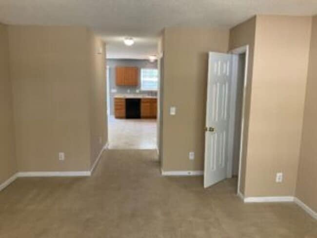 Building Photo - 336 Wild Olive Dr