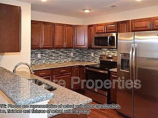 Building Photo - 2608 Pennoak Way