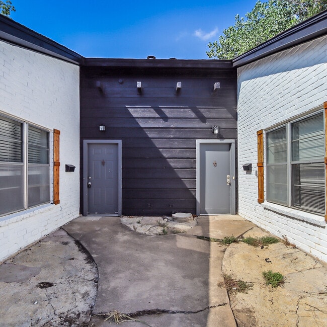 Building Photo - 5358 Wonder Dr