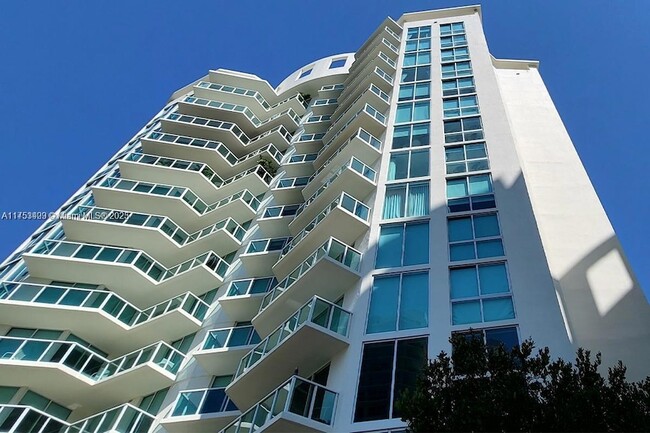 Building Photo - 250 Sunny Isles Blvd