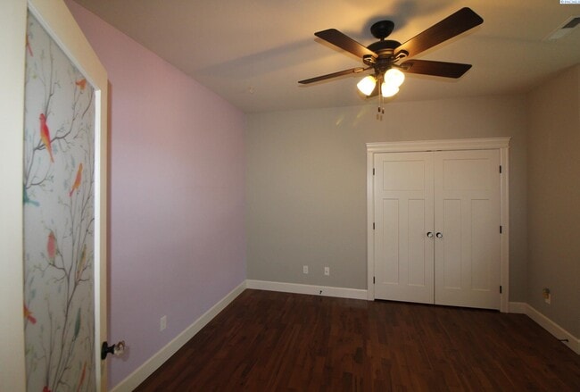 Building Photo - 4 bed, 3 bath home in Richland