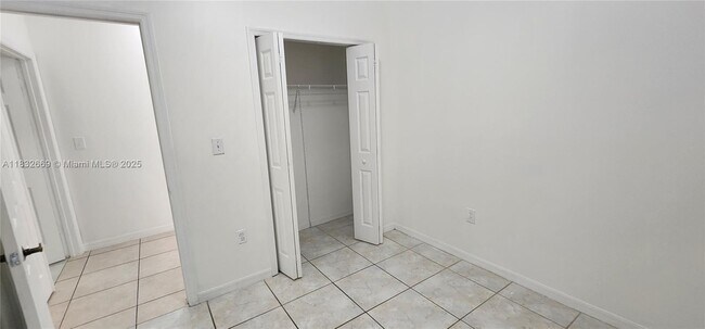 Building Photo - 14935 SW 34th St