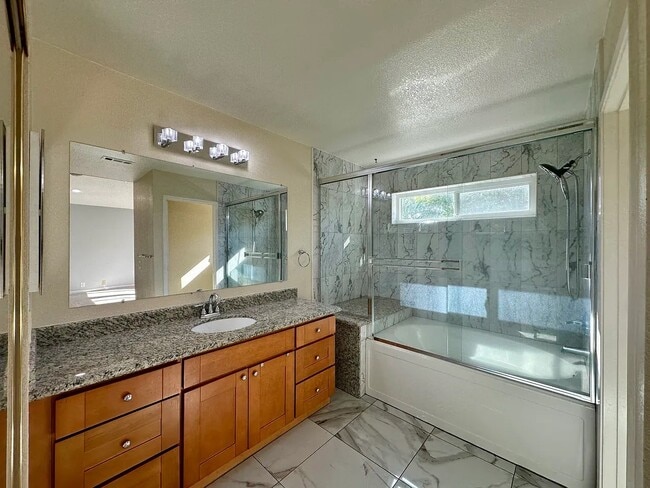 Building Photo - 5225 Mill Creek Ln