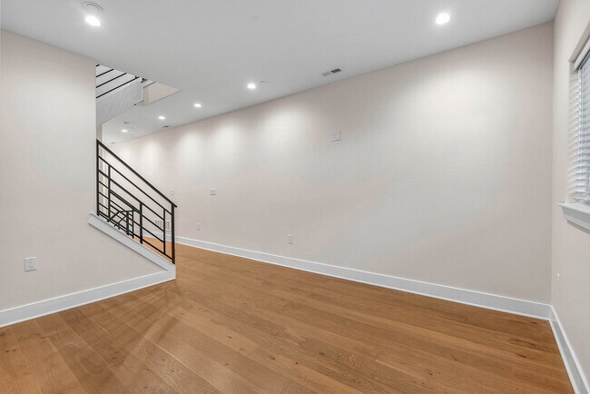 Building Photo - 1224 N 26th St