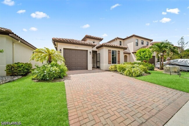 Building Photo - 5535 Useppa Dr