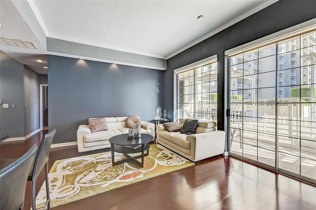 Building Photo - 3225 Turtle Creek Blvd