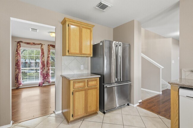 Building Photo - 26038 Palmdale Estate Dr