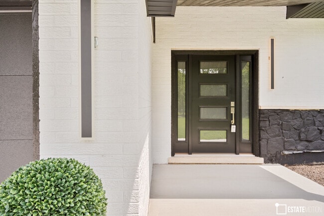 Building Photo - 12407 91st Ave