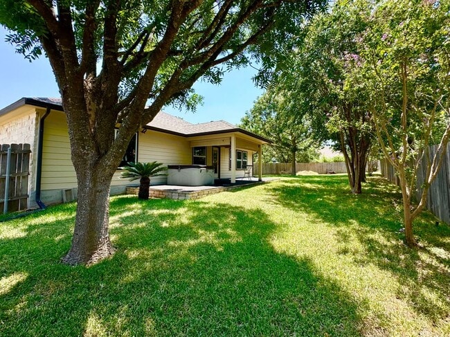 Building Photo - 1501 Santolina Ct