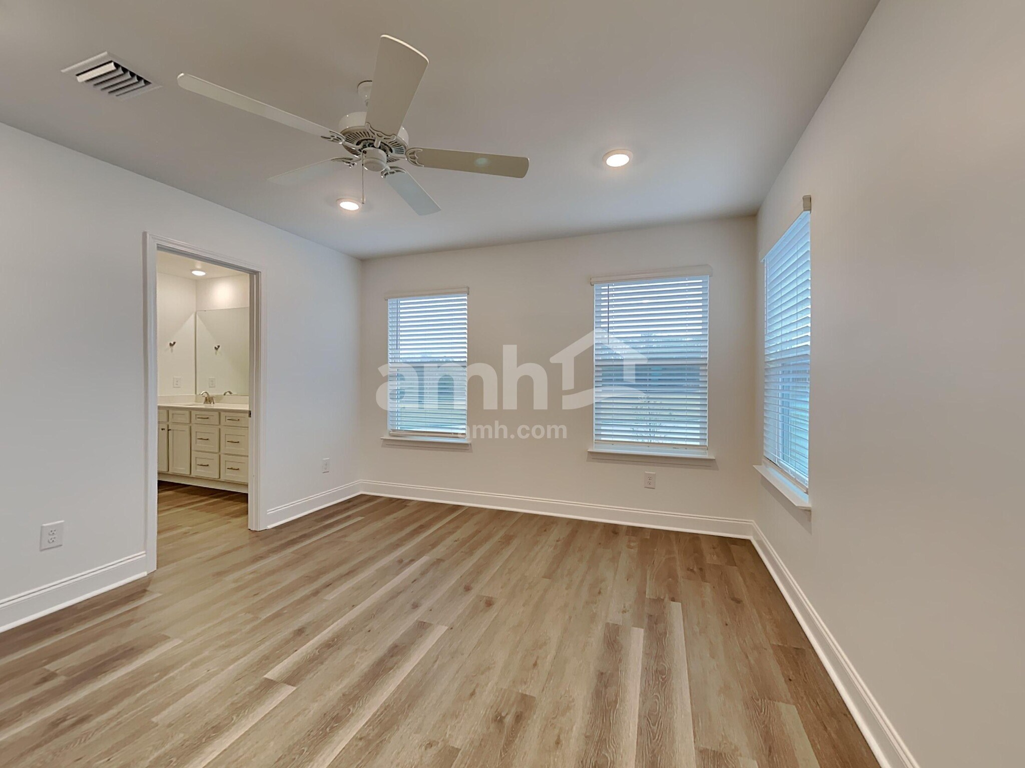 Building Photo - 168 Portside Pk Dr