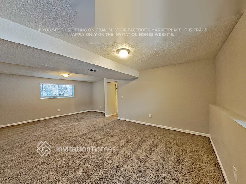 Building Photo - 3270 S Ouray Way