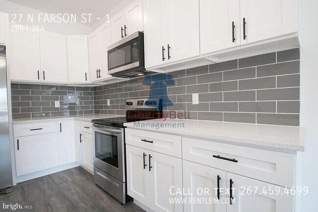 Building Photo - 27 Farson St