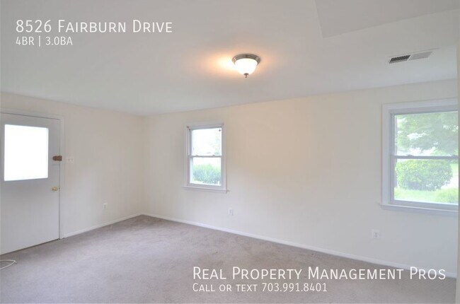 Building Photo - 8526 Fairburn Dr