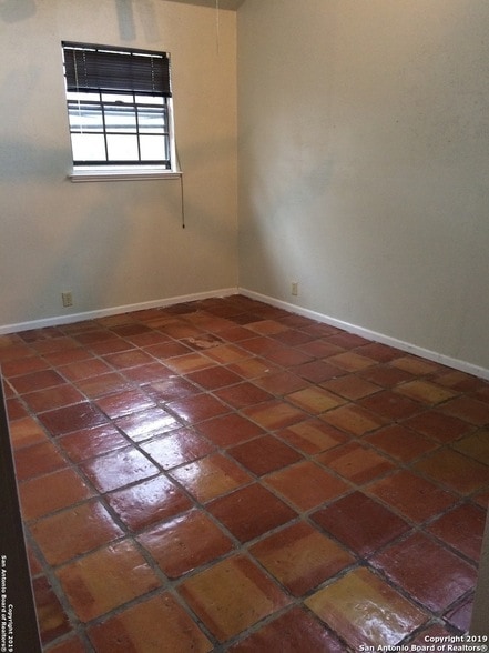 Building Photo - 230 E Mulberry Ave