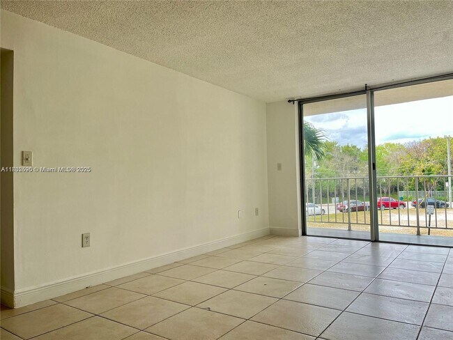 Building Photo - 1805 Sans Souci Blvd