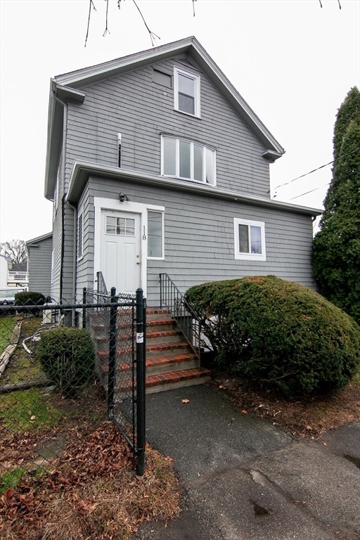 Primary Photo - 118 Vine St