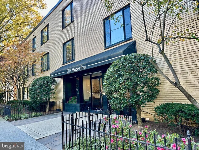 Building Photo - 5112 MacArthur Blvd NW