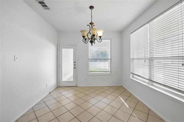 Building Photo - 9846 Cedarcrest Dr