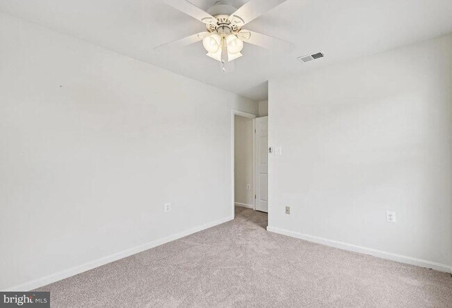 Building Photo - 14215 Heritage Crossing Ln