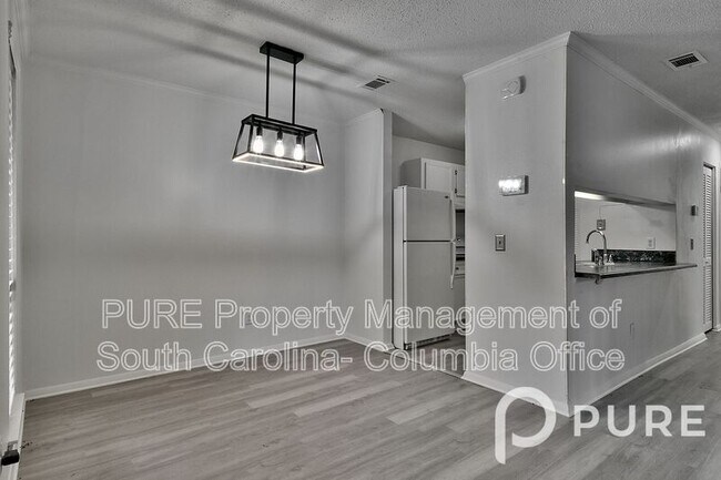 Building Photo - 207 Weddell St