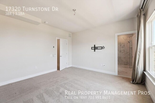 Building Photo - 17320 Turnstone Dr