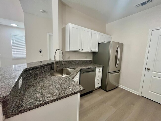 Building Photo - 18105 Villa Creek Dr