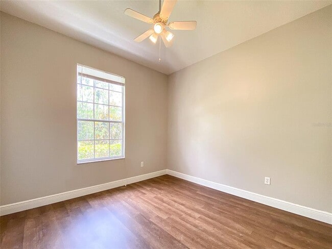 Building Photo - 3018 Lakewood Pointe Dr